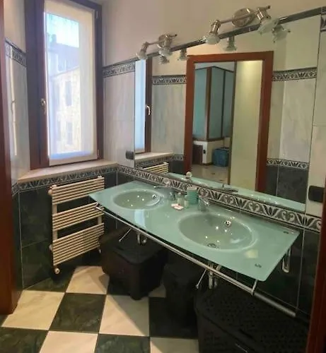 Elegante Nel Cuore Di Ferrare